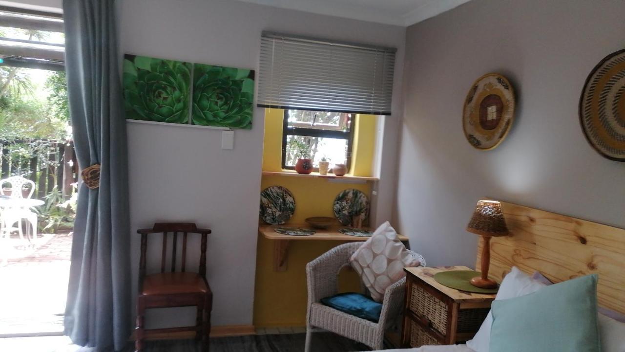A1 Kynaston Self Catering Or Bed And Breakfast Jeffreys Bay Exterior foto